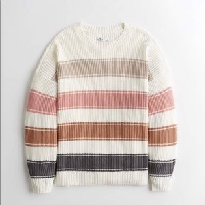 Hollister Oversized crew neck sweater - NWOT.